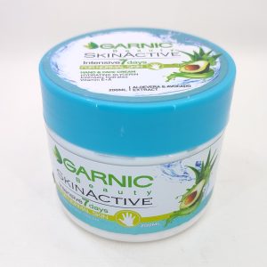 کرم مرطوب‌ کننده گارنیک SkinActive مخصوص پوست خشک و نرمال